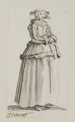 Frau mit pelzbesetzter Jacke und Halskrause